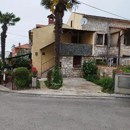 Koza 100m From The アパート *