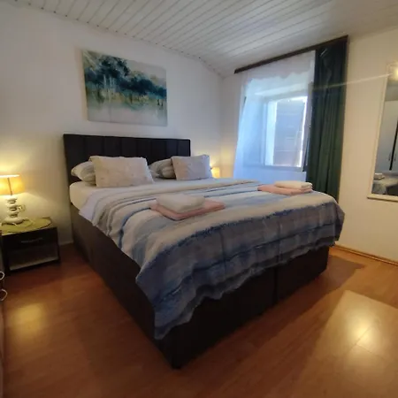 Apartmán Koza 100m From The Poreč