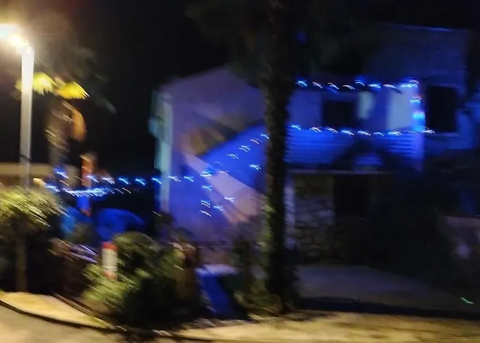 Koza 100m From The アパート ポレッチ